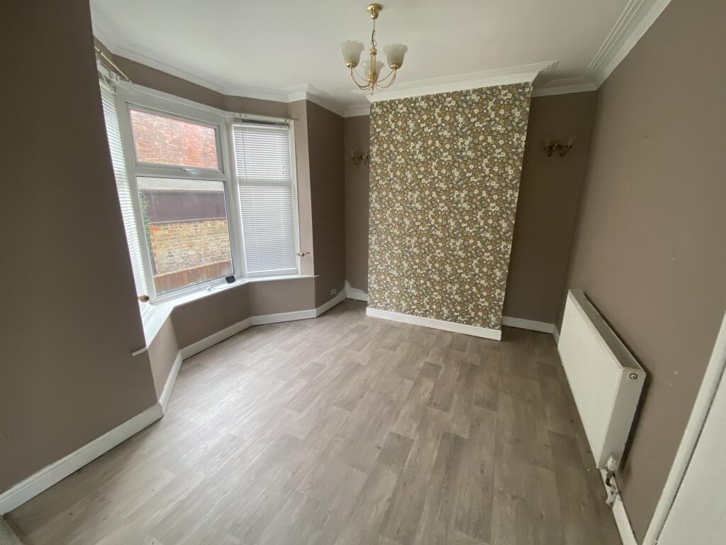House in Grimsby, Wellow - View 4