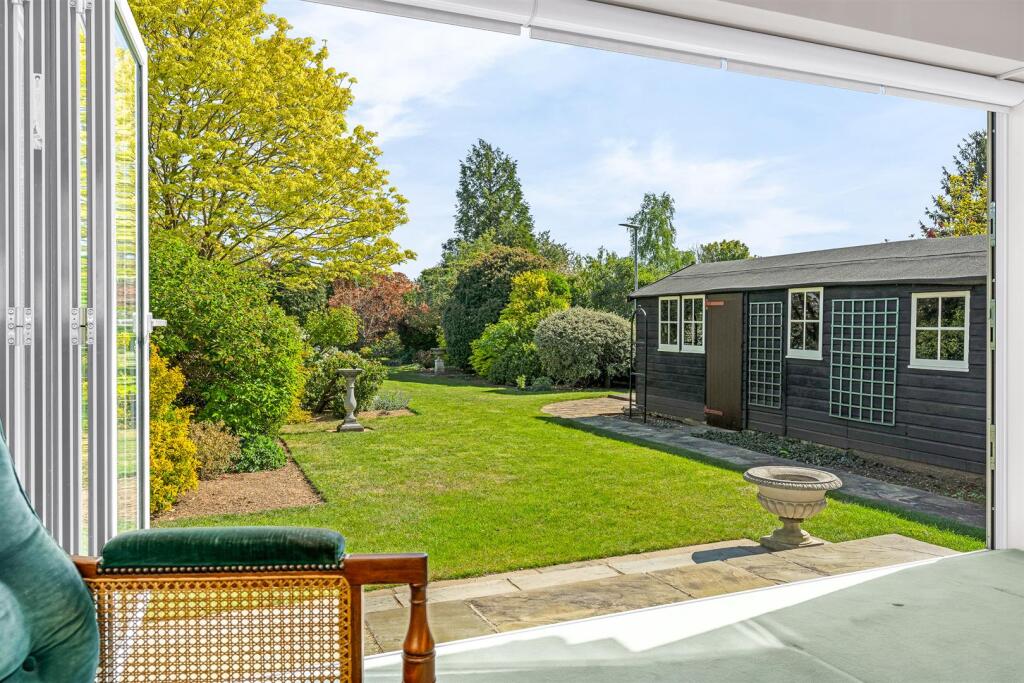 Fordwich Rise, Hertford photo 3