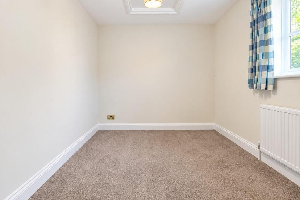 House in Stevenage - View 5