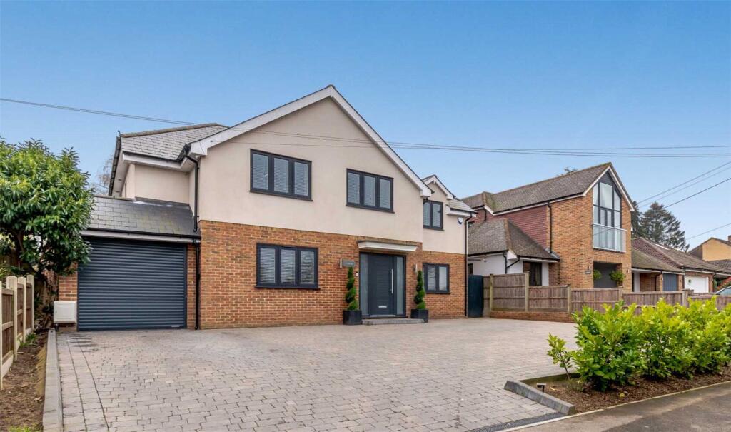 6-bed detached on Pear Tree Lane, Shorne, Kent, DA12, £1,250,000