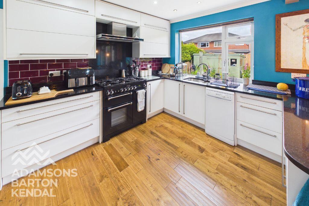 Bramley Road, Norden , OL11 photo 4