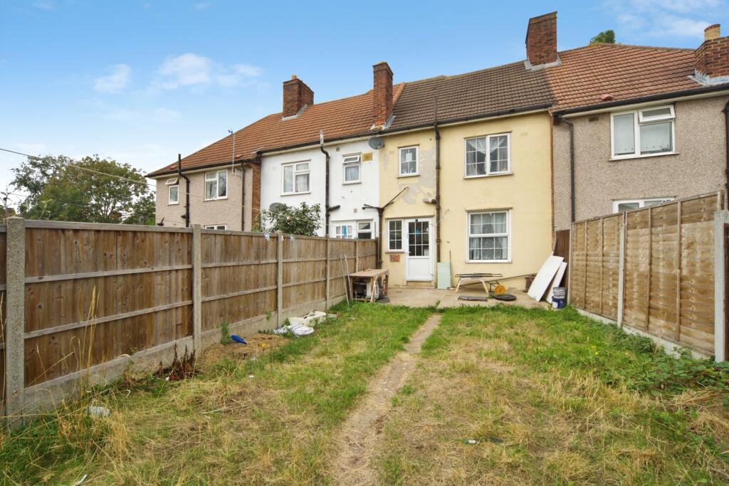 House in London - View 2