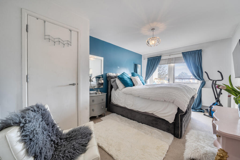 Apartment in London, St Mary Cray - More