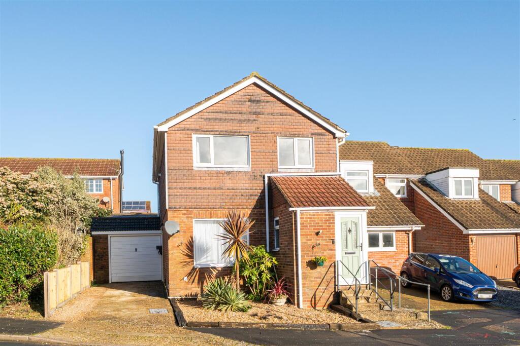 Main image of property: Garstons Close, Titchfield