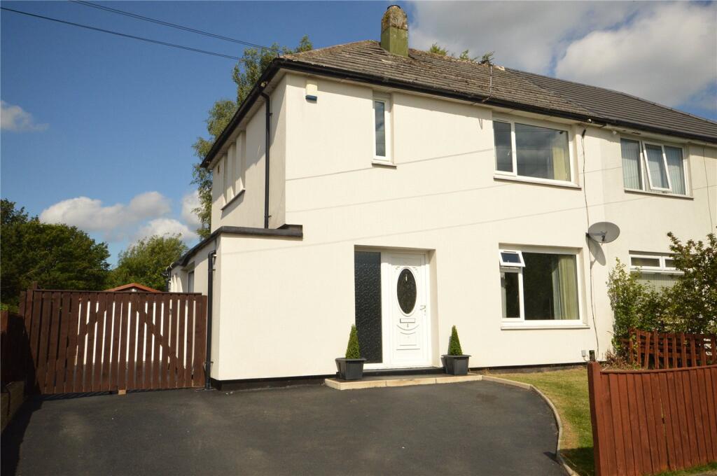 Main image of property: Parkstone Mount, Leeds, West Yorkshire