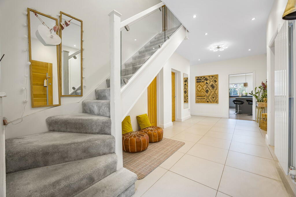 House in Birmingham - View 5