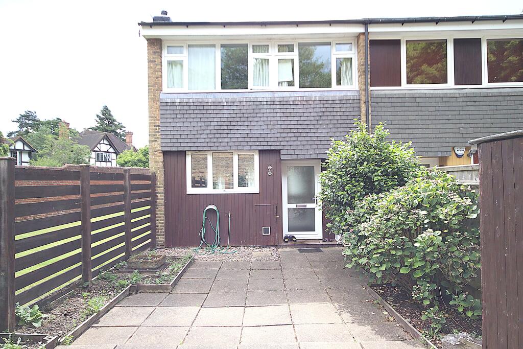 Main image of property: Lynton Green, Maidenhead