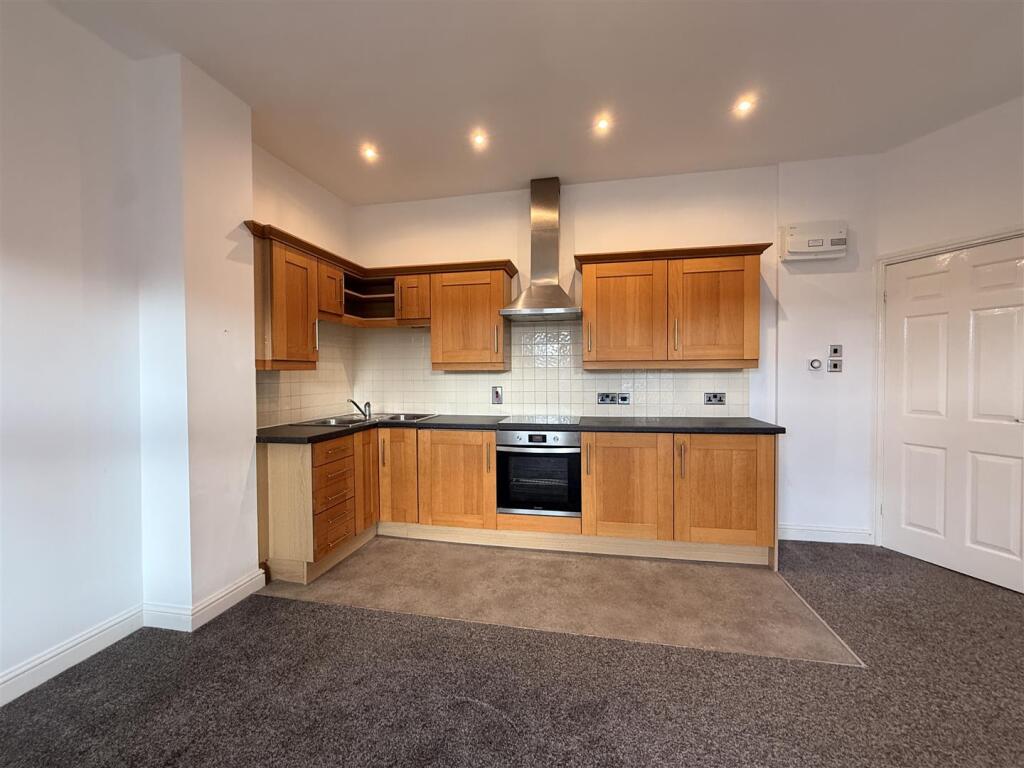 Apartment in Warrington - View 5