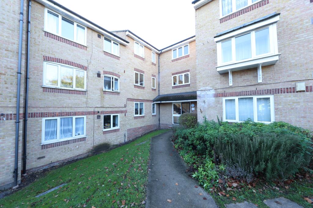 Main image of property: Shorwell Court, Purfleet