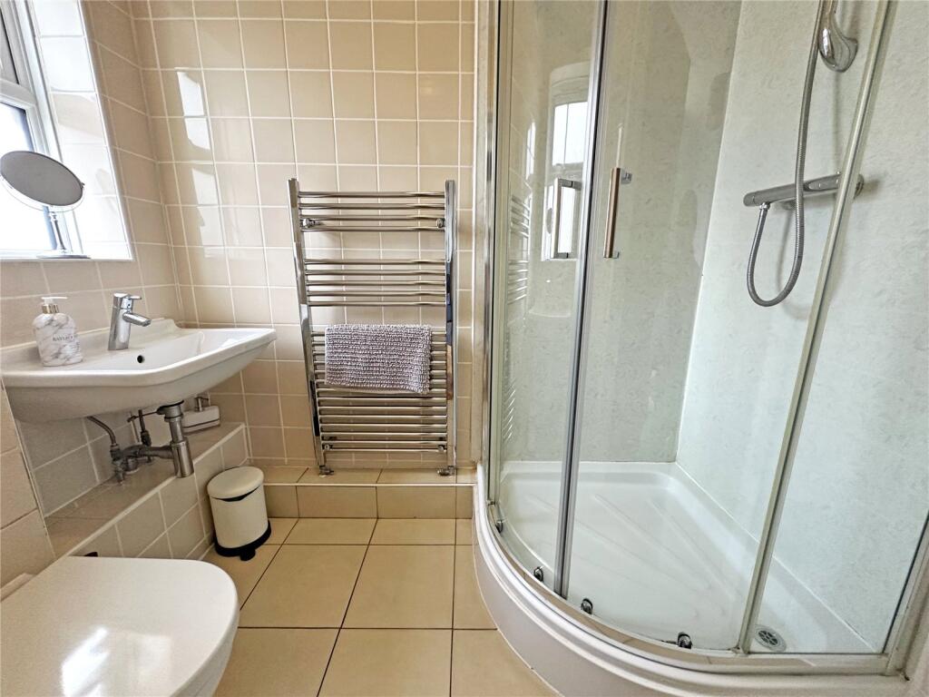 House in Southampton - View 5