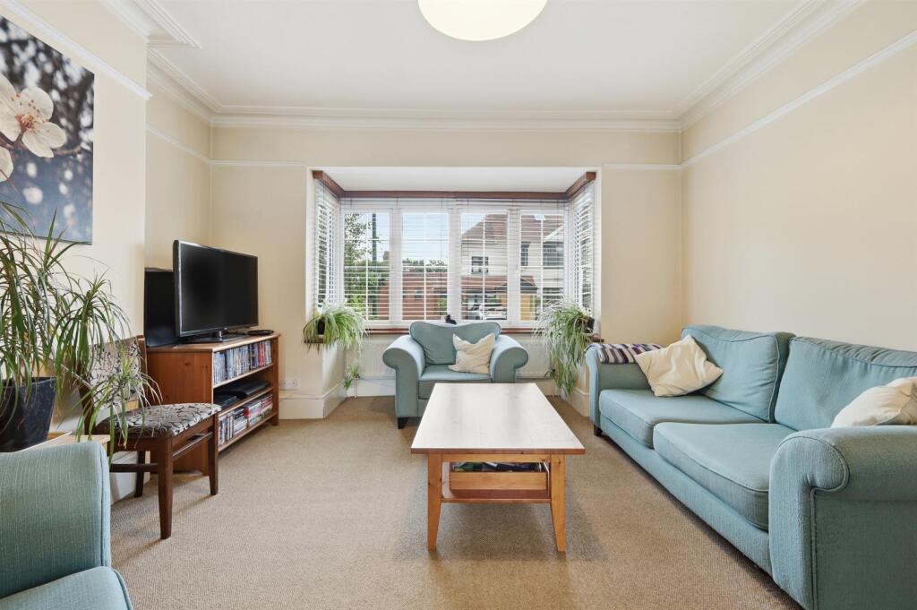 House in London - View 3