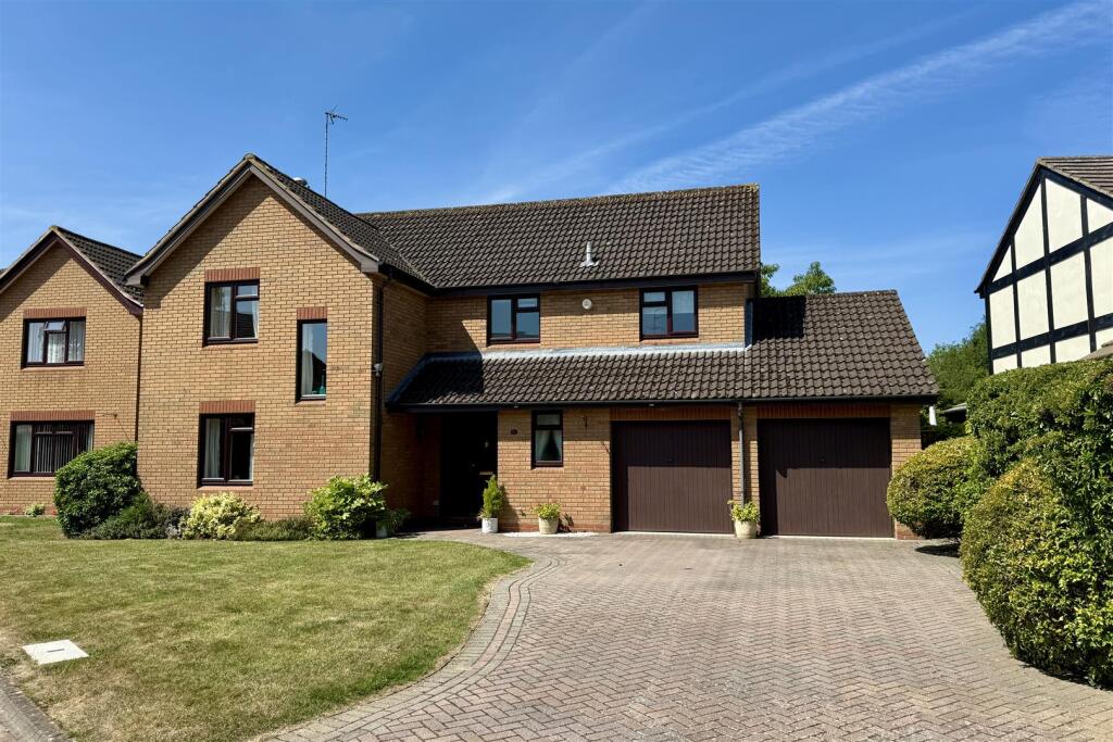 Main image of property: The Oaks, Up Hatherley, Cheltenham GL51 3TS