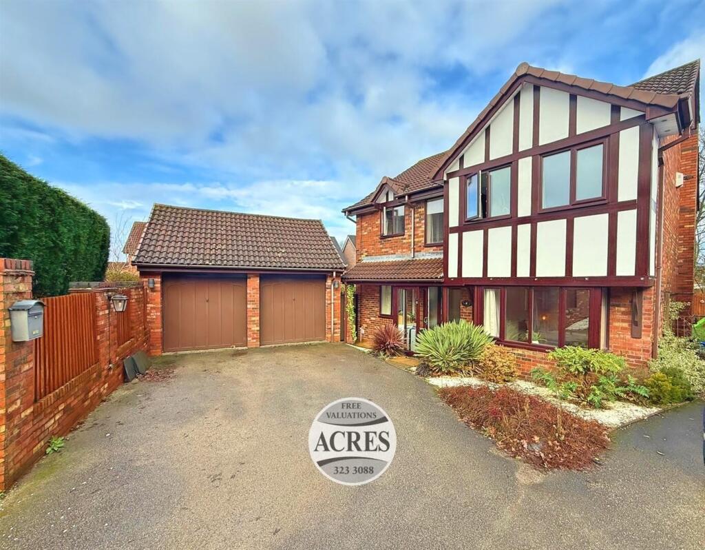 Main image of property: Schoolacre Rise, Streetly, Sutton Coldfield