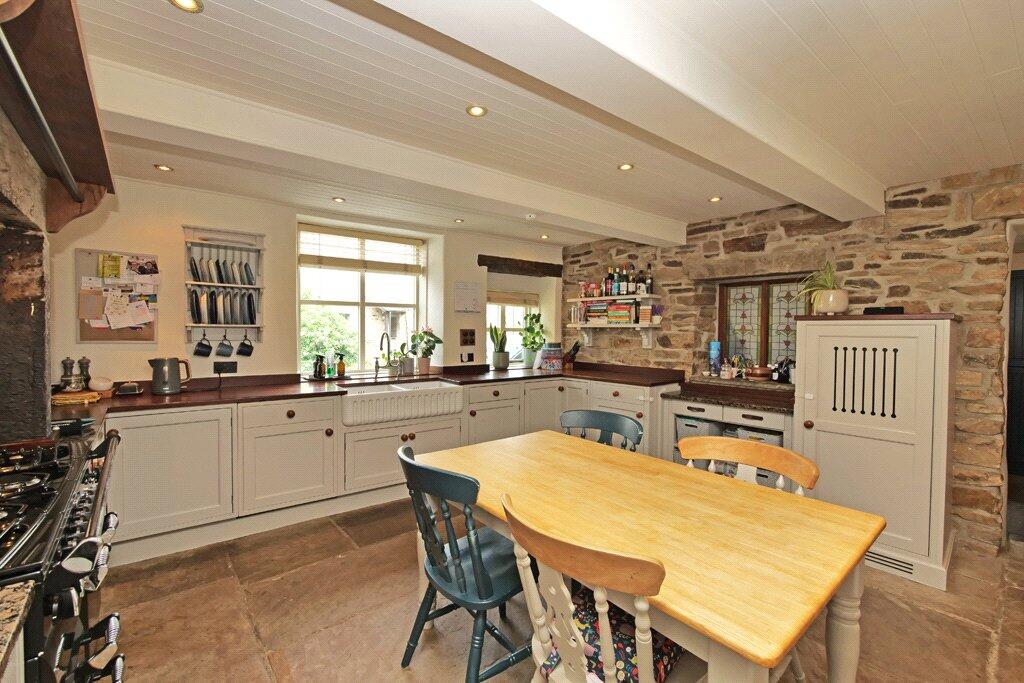 8 Gordon Terrace, Cononley, BD20 8NQ - View 3