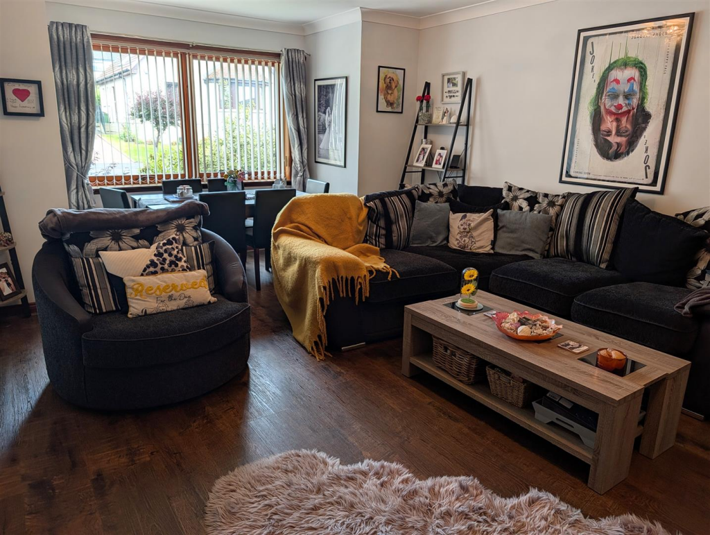 House in Perth - View 2