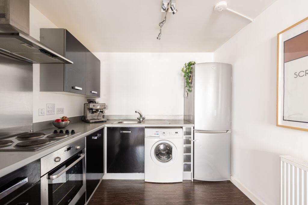 Apartment in Edinburgh - More