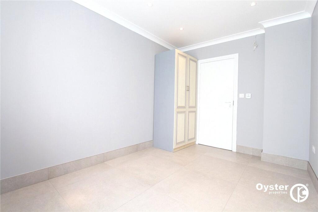 Apartment in London - View 3