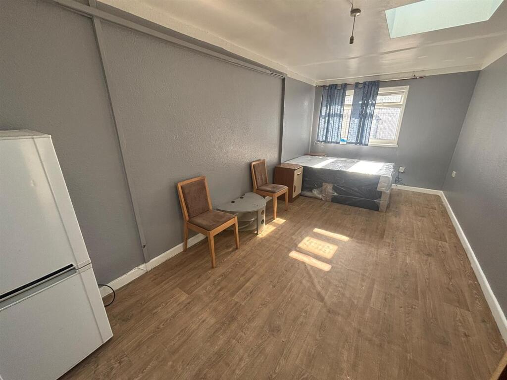 Main image of property: High Street, Rowley Regis