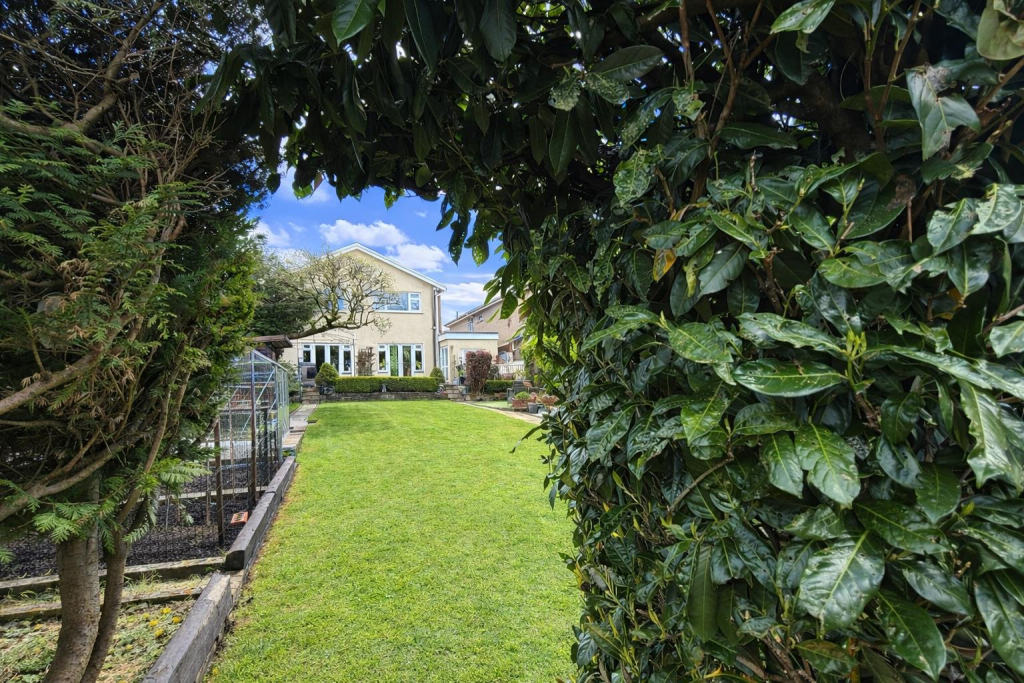 House in Abernant, Aberdare East - View 2