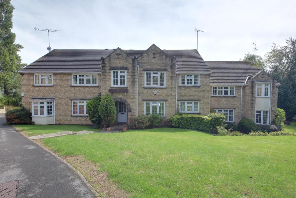 Main image of property: 35 Glendower Park, Leeds