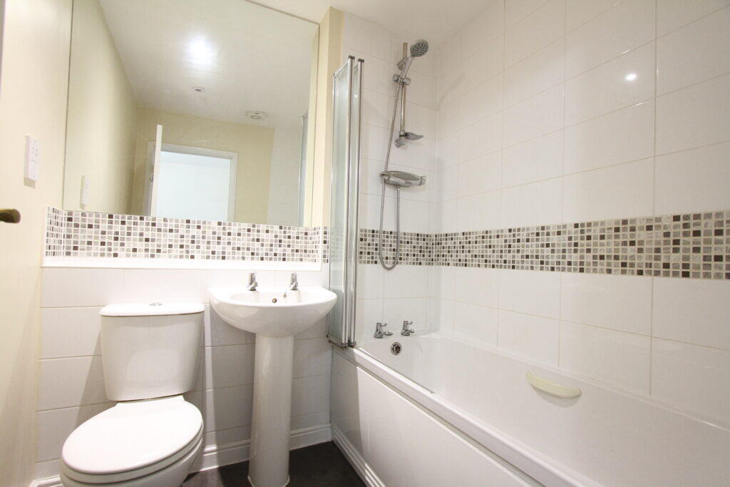 House in Cherwell, Banbury - More