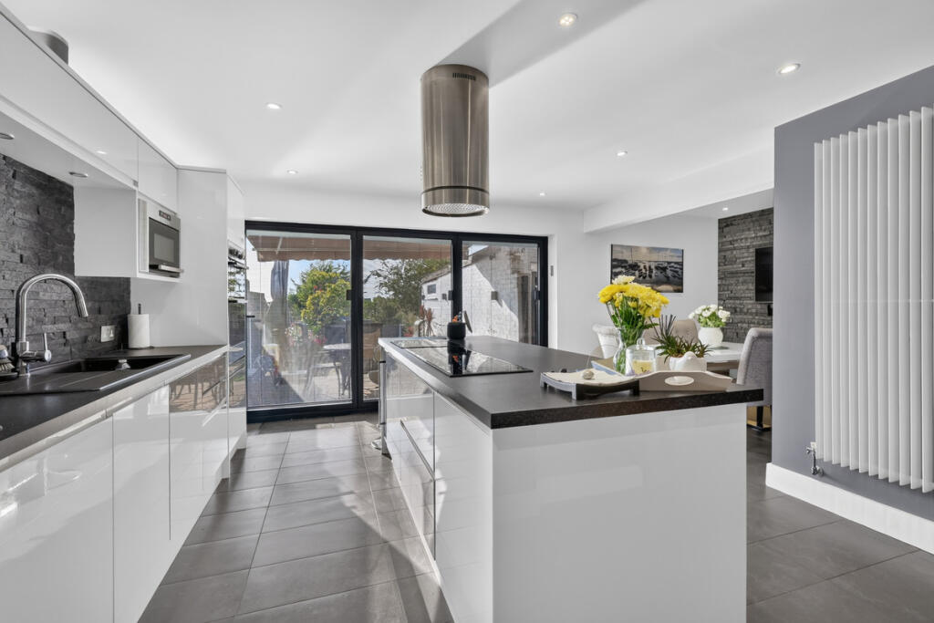 House in Southend-on-Sea - View 5