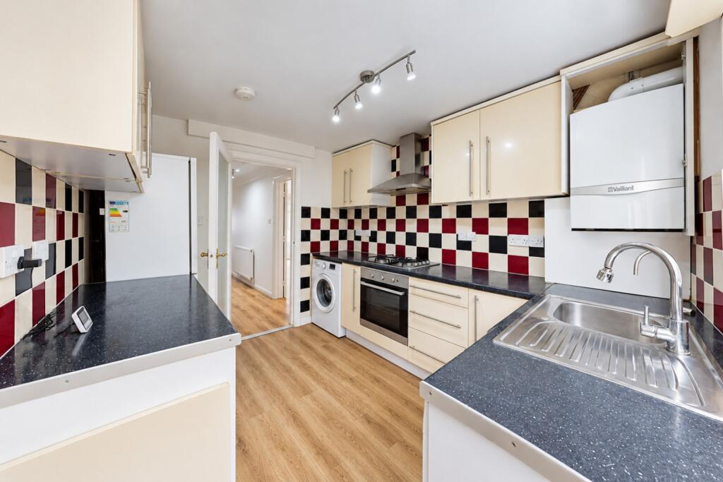 House in Harrow - View 3