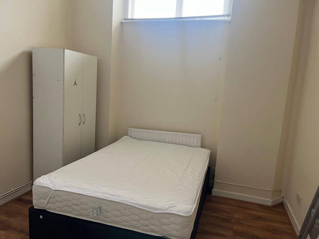 Main image of property: Flat , Guildford House, - Guildford Street, Luton