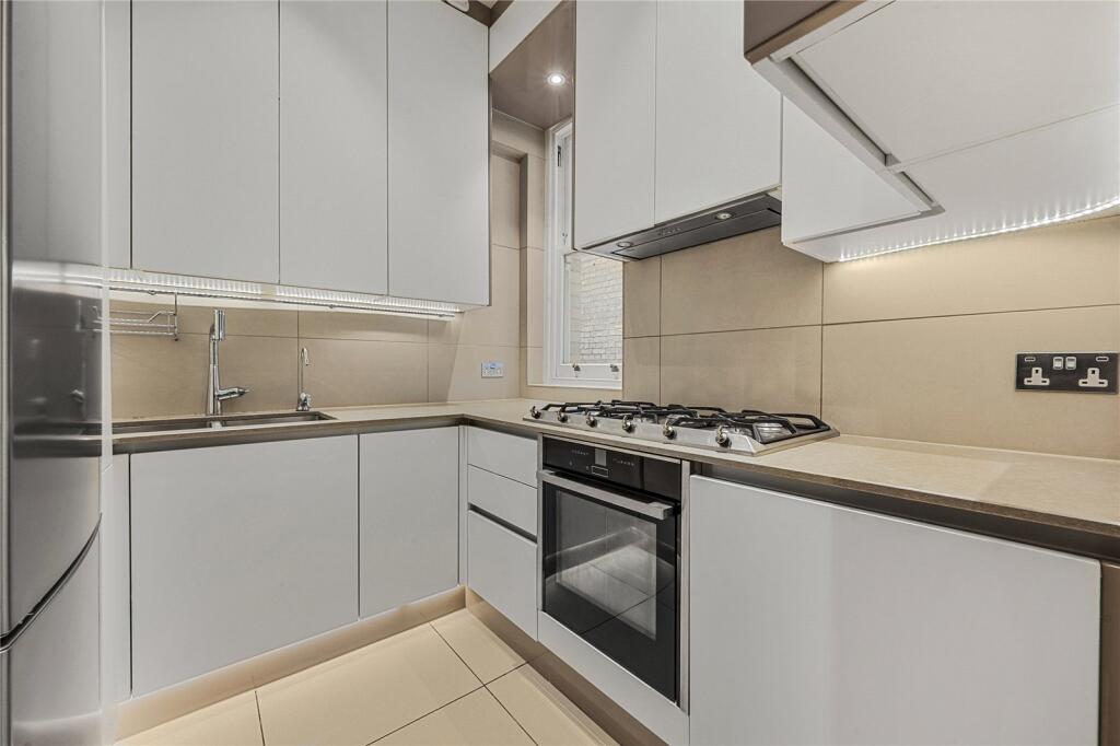 Apartment in London - View 4