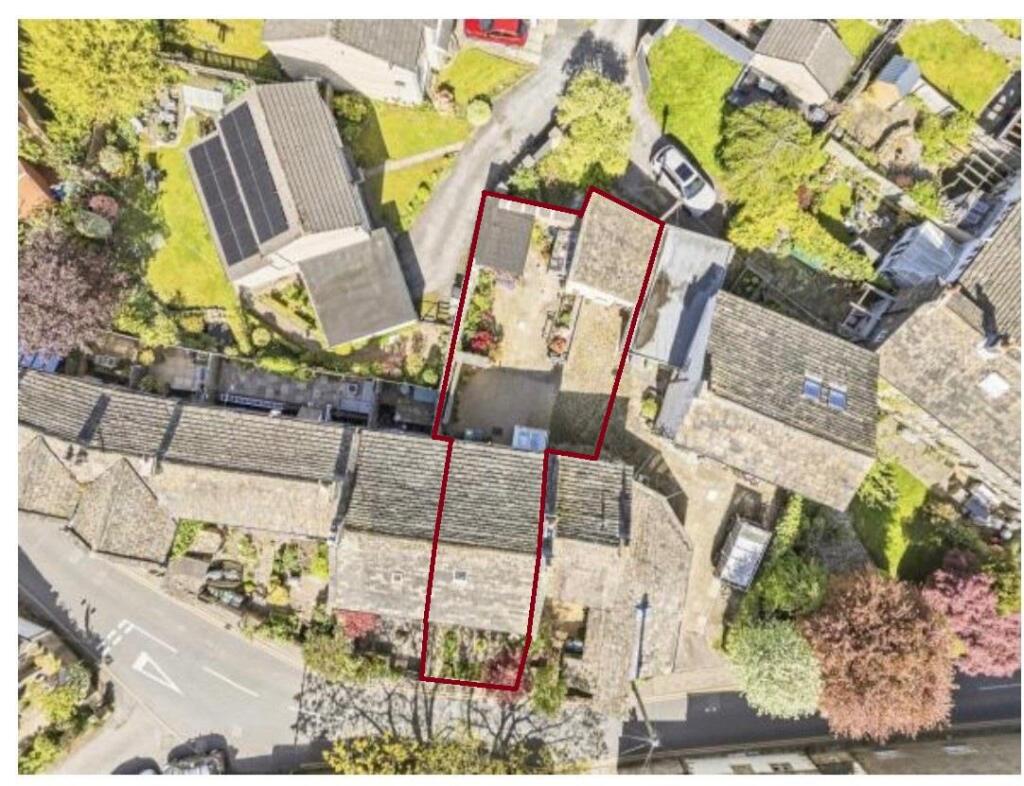 House in Huddersfield - View 2