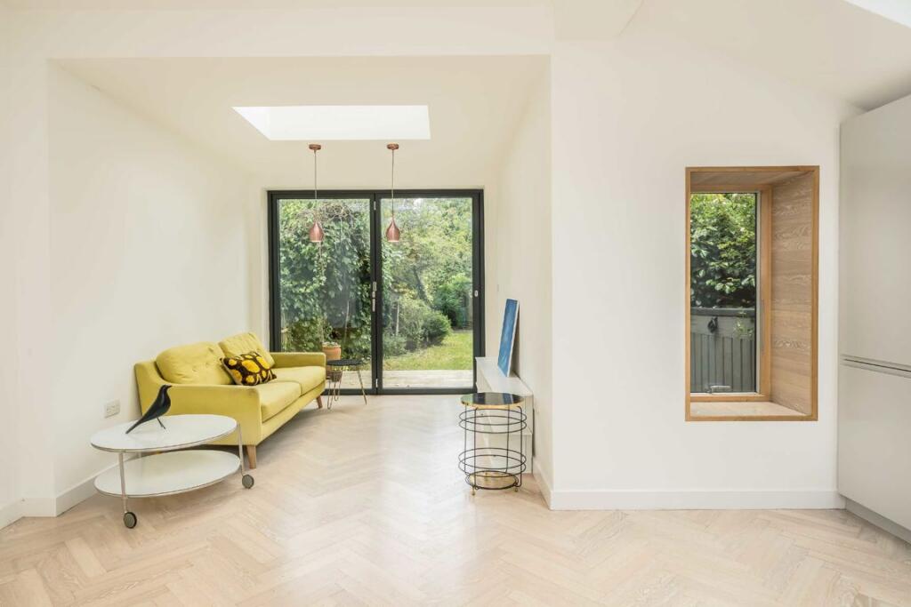Apartment in London, Brondesbury Park, Queen's Park - View 3