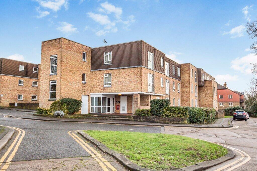 Main image of property: Elizabeth Gardens, Stanmore, Middlesex, HA7 4UG