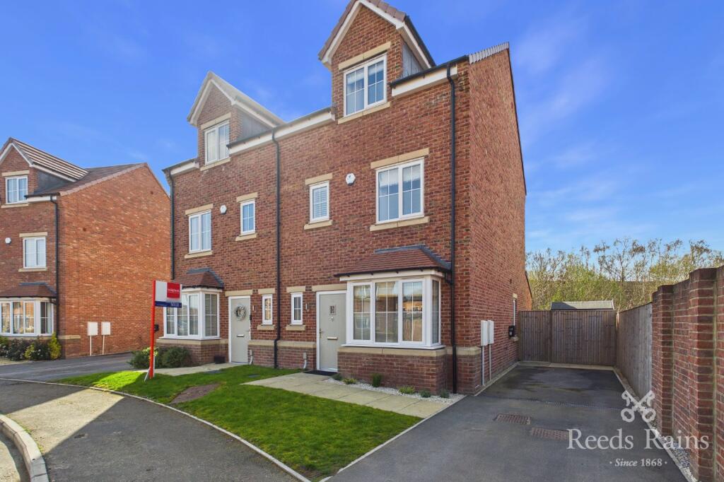 Main image of property: Park Hill Way, Wakefield, West Yorkshire, WF1
