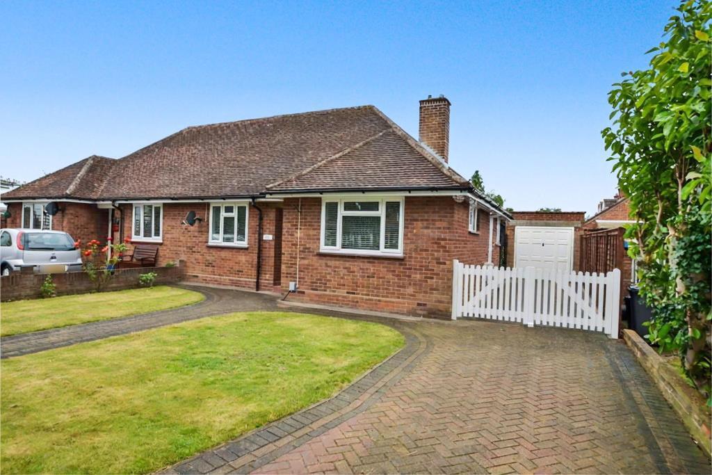 Main image of property: Bedford Road, Hitchin, Herts