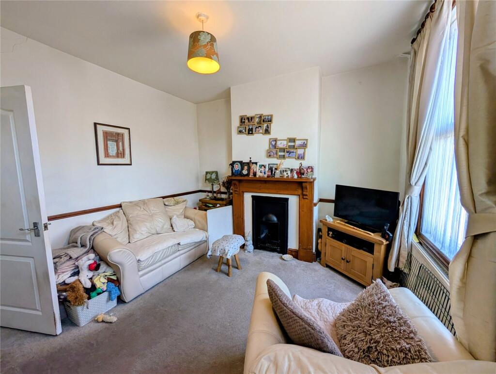 42 Barkby Road photo 3