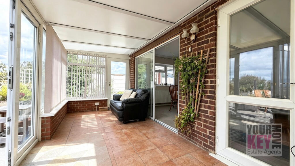 House in Tonbridge - More