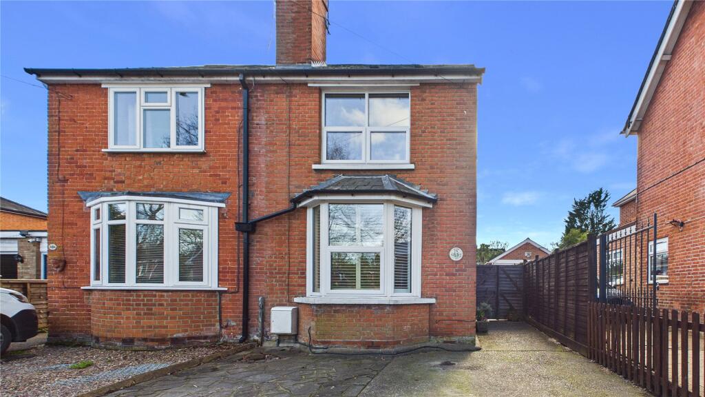 Main image of property: Guildford Road, Lightwater, Surrey, GU18