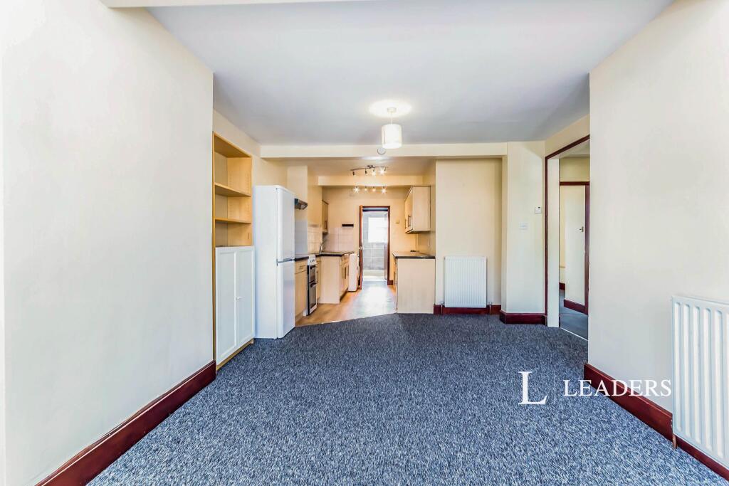 Apartment in Bromley - View 5