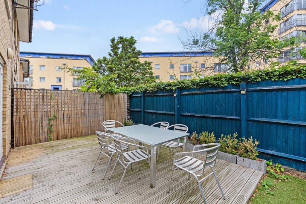 3 bedroom detached house for rent