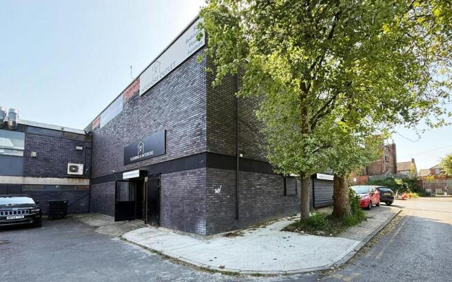 8 Station Road_Urmston_retail to let1.jpg