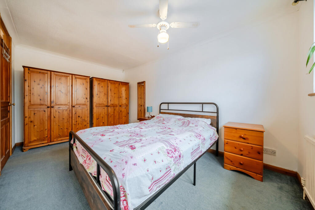 House in Sidcup, Blackfen - View 4