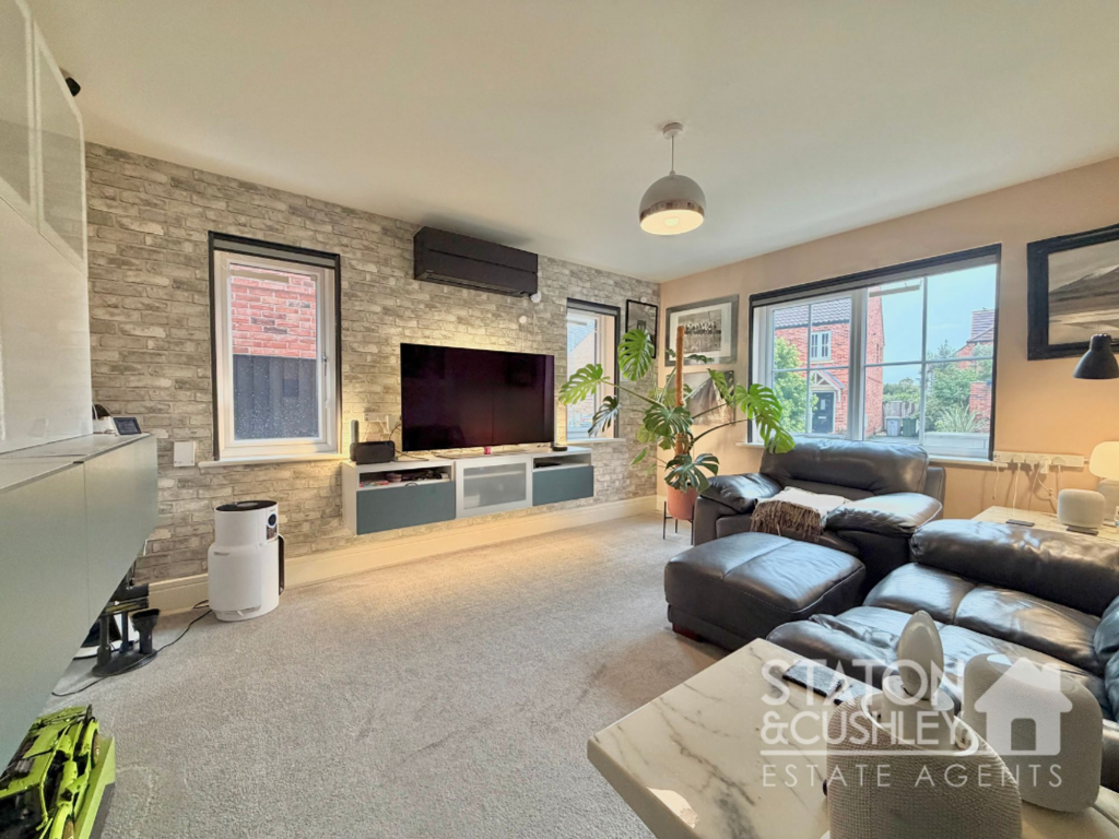 Kingfisher Way, Ollerton, NG22 photo 3