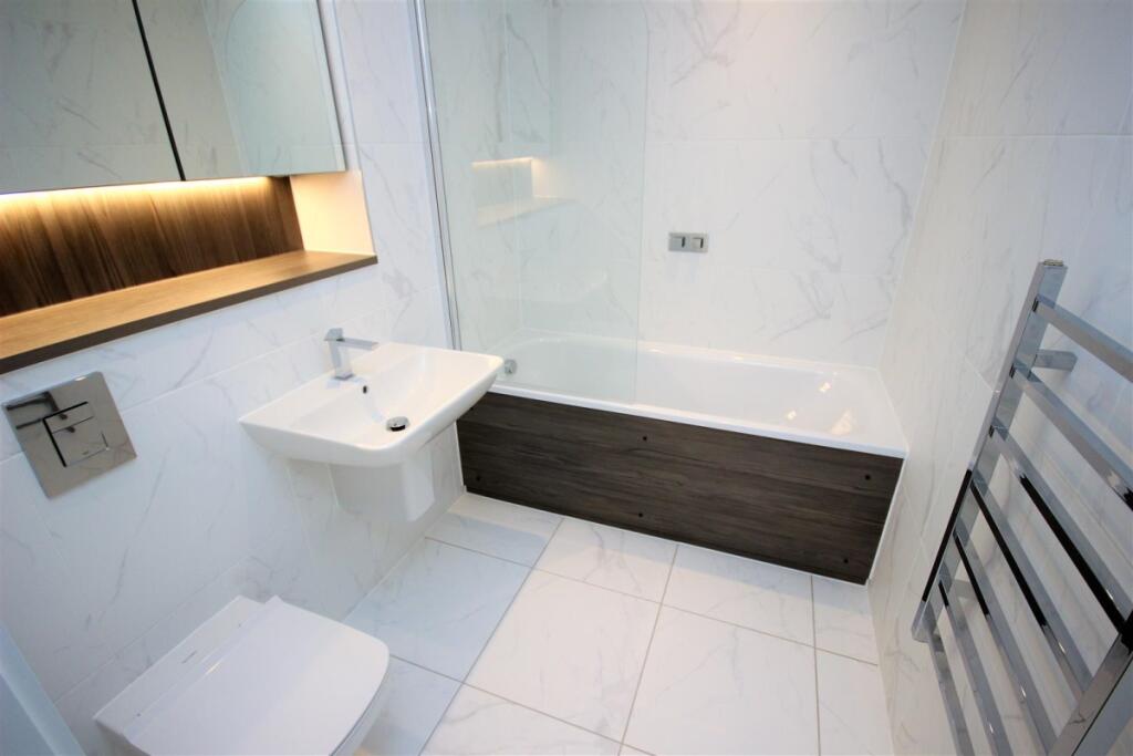 Apartment in Manchester - More