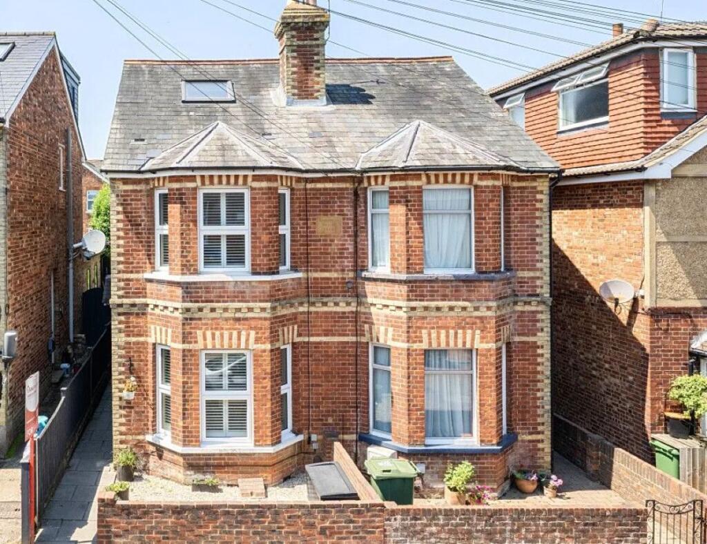 Main image of property: Meadow Road, Rusthall, Tunbridge Wells