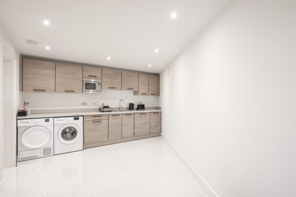 Additional image 19 of De Redvers Road, Poole, 