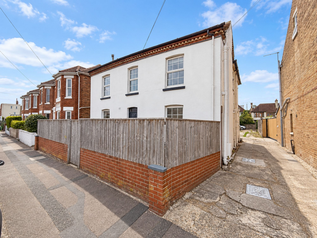 Woodside Road, Bournemouth, BH5
