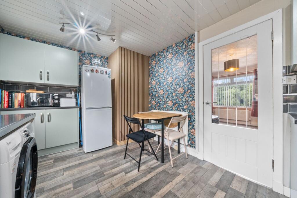 House in Carronshore, Falkirk - More