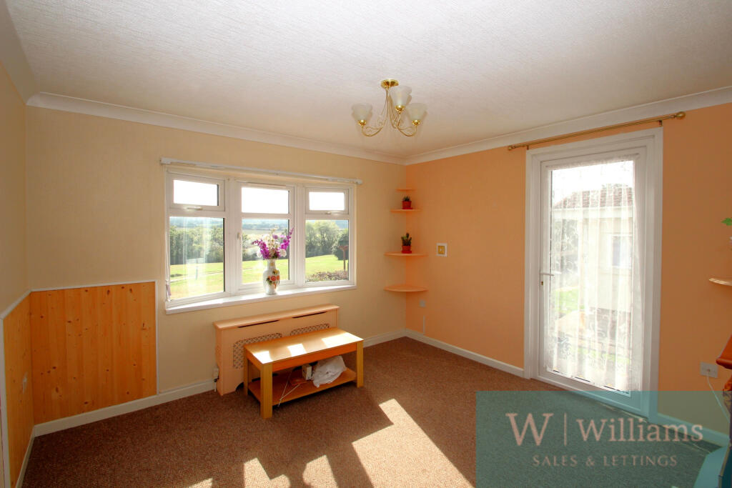 House in East Cowes, Medina Park, Folly - View 4
