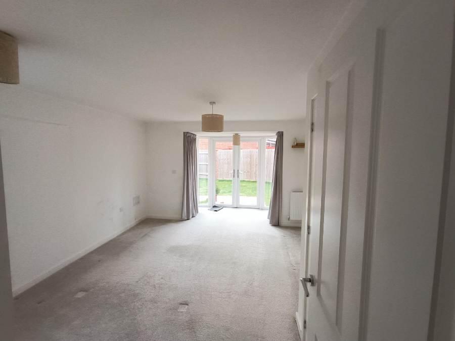 House in Milton Keynes - View 3