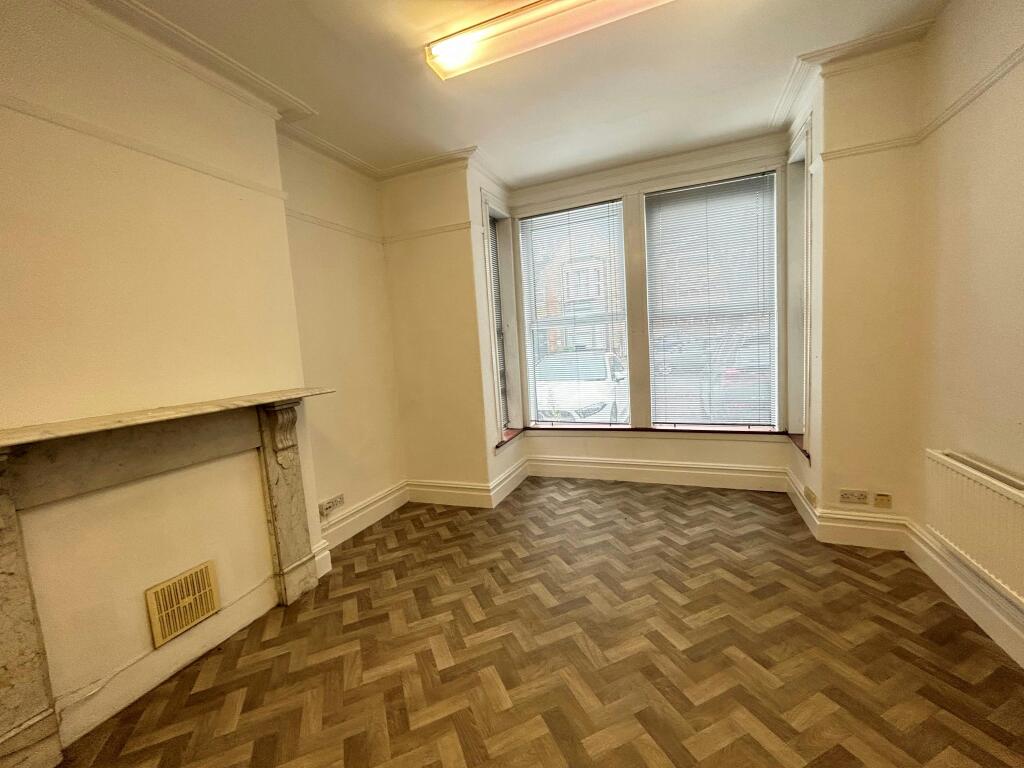 Office 4.jpg